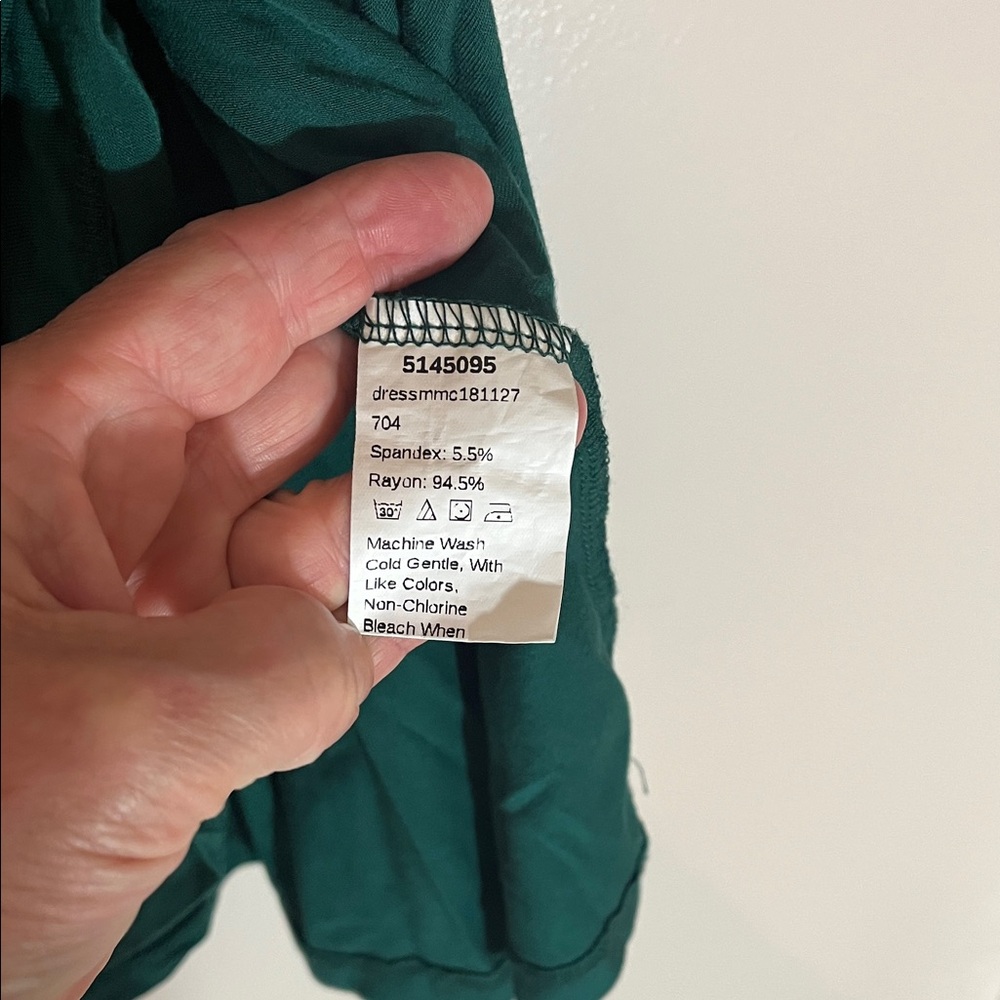 Chic Dark Green Sleeveless Mini Dress, Stretchy A line skirt - Picture 2 of 6
